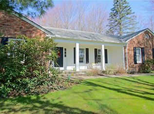 117 Countryside Dr, Chagrin Falls, OH 44022