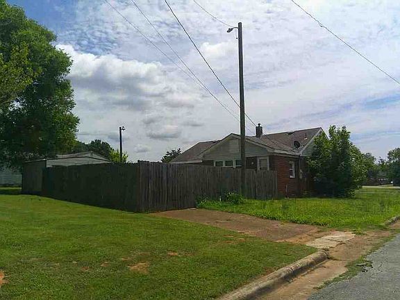 5th image of 2801 E 13th Ave