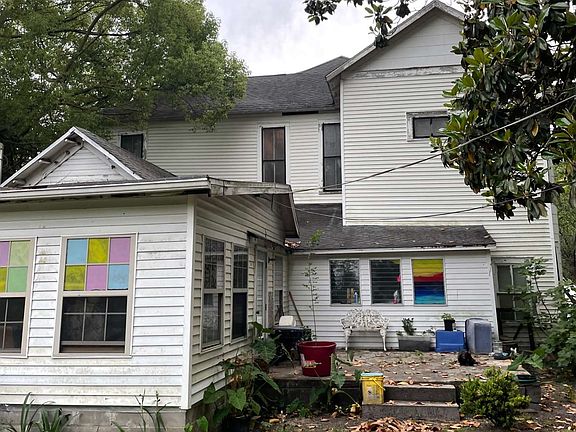 5th image of 302 Duval St NW