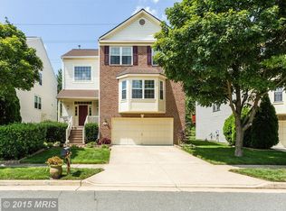 5402 Green Glen Ln, Alexandria, VA 22315