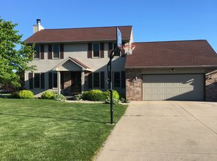 N1706 N Spring Dr, Greenville, WI 54942