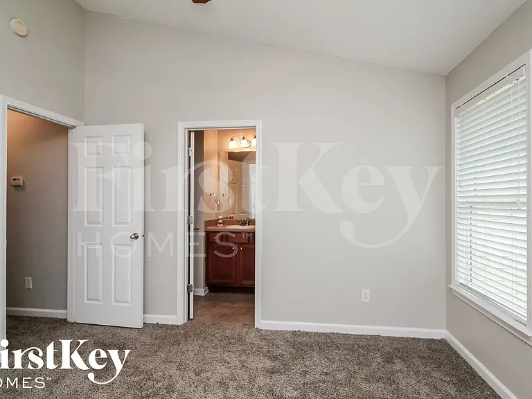 10140 Benton Woods Dr #A — Photo 6
