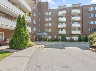 198 Scott St #304, Saint Catharines, ON