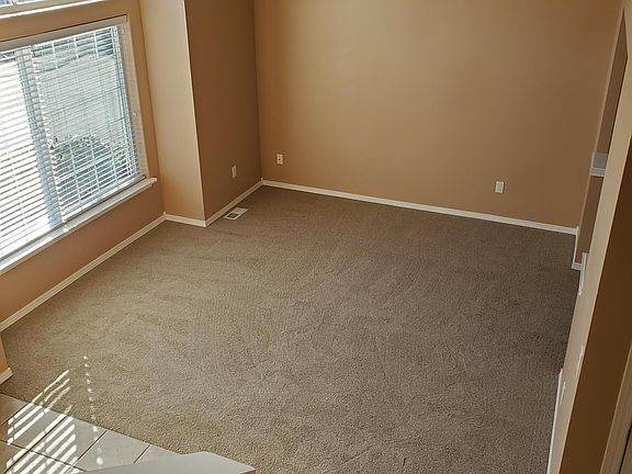 3rd image of 13922 SE 281st St