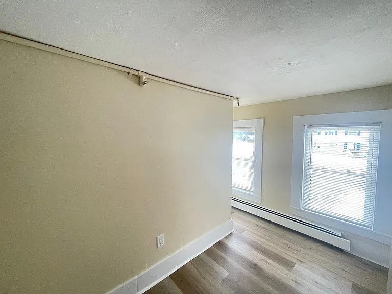 98 Main St #2 — Photo 15