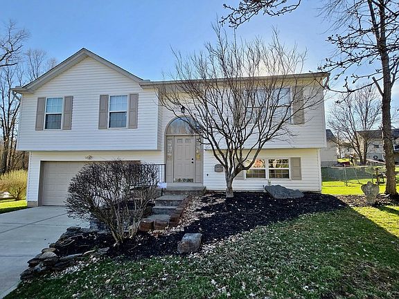 2nd image of 10 S Bellewood Ct