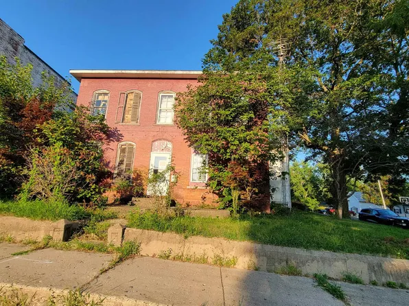 221 S Washington St, Mount Pulaski, IL 62548