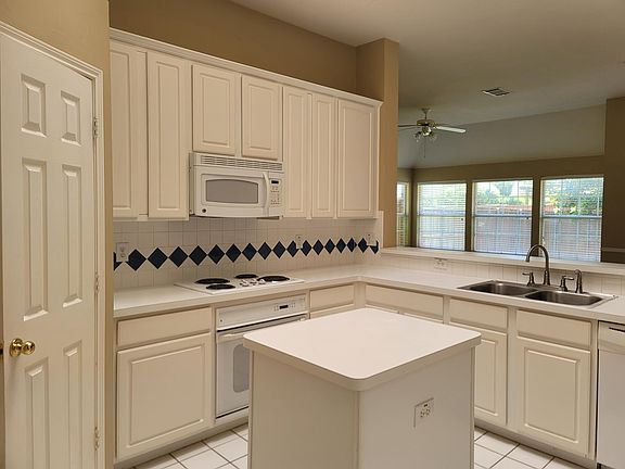 2nd image of 4336 Pearl Ct