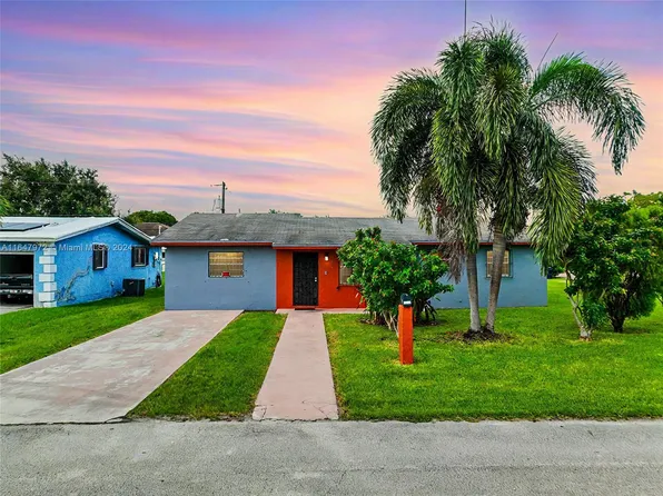 10935 SW 217th Ter, Miami, FL 33170