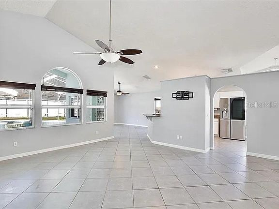 3rd image of 654 KING HAROLD COURT