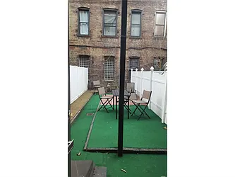 Rented by R New York