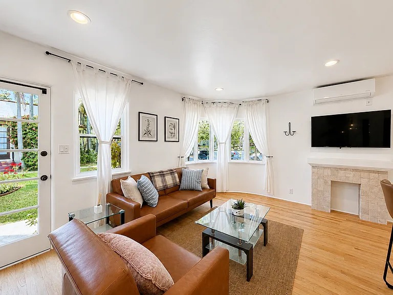 1134 Chelsea Ave #1A — Photo 6