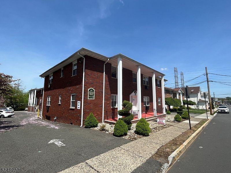 1st image of 511 Franklin Ave #C7