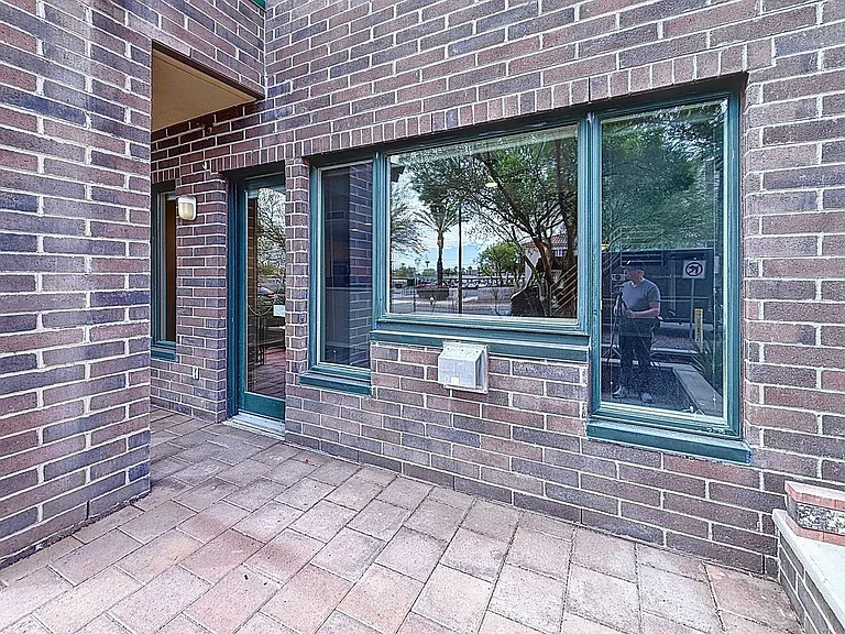 16 W Encanto Blvd #2 — Photo 16
