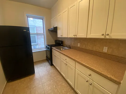 Rented by REMAX Elite | media 12