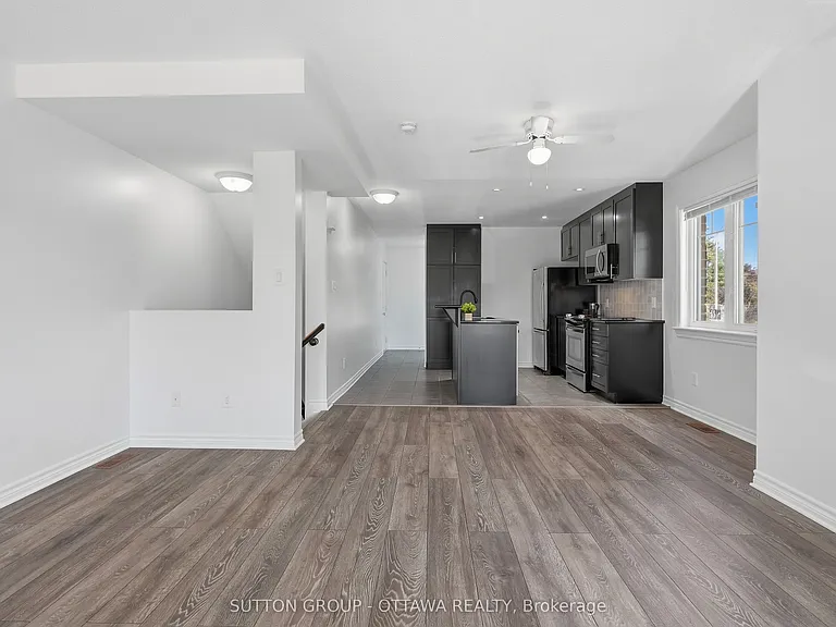 2563 Longfields Dr — Photo 13