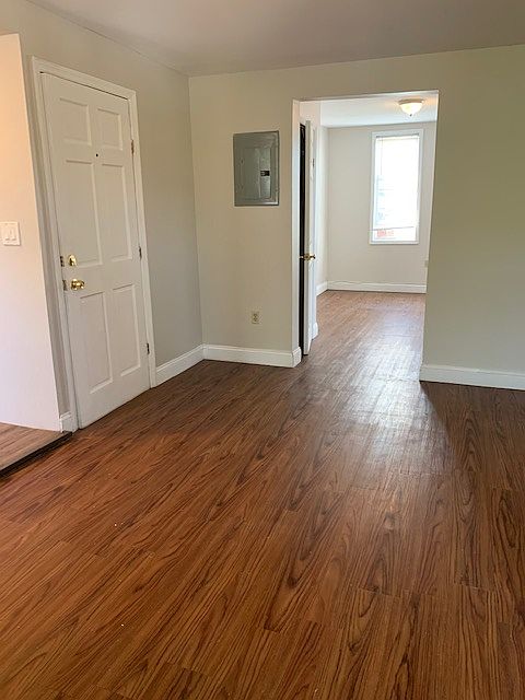 2nd image of 29 Luquer St #2