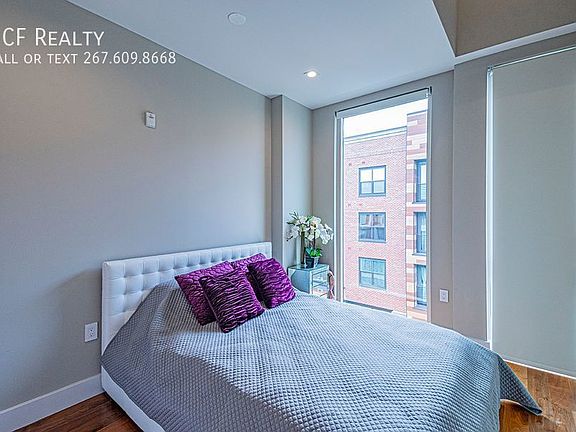 5th image of 2301 Bainbridge St #401
