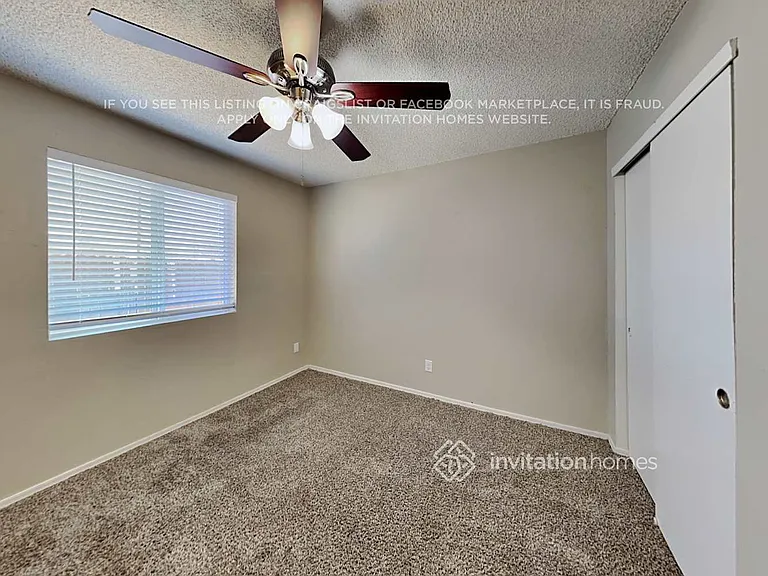 4408 N 90th Dr — Photo 12