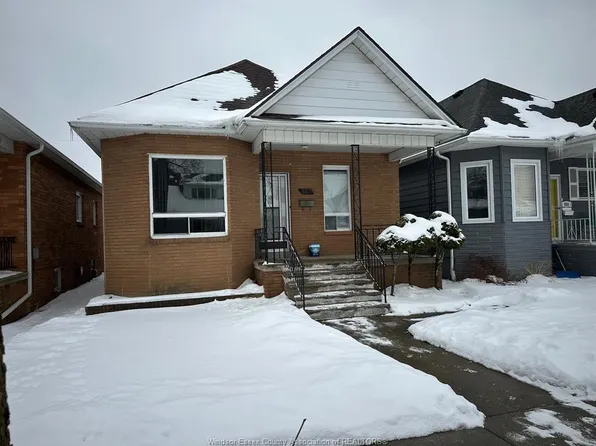 953 Gladstone Ave, Windsor, ON N9A 2R5