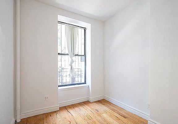 3rd image of 162 E 82nd St APT 1