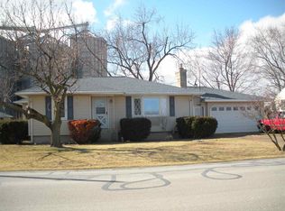 221 N Van Buren St, Monroe, IN 46772