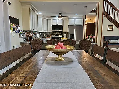 251 Dorchester Dr — Photo 4