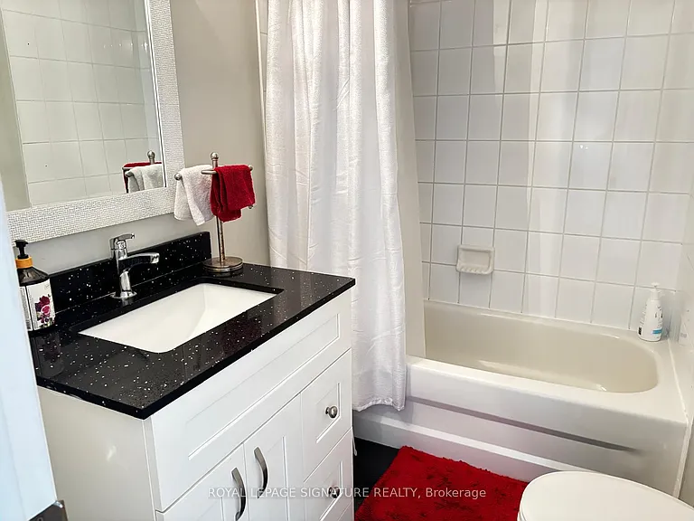 6568 Aston Martin Mews — Photo 18