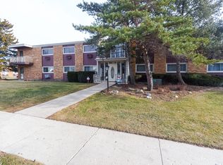 212 Collen Drive #208B, Lombard, IL