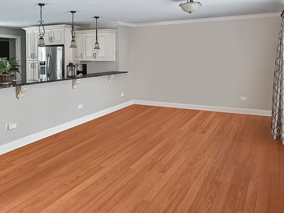 3rd image of 7810 W 123rd Pl