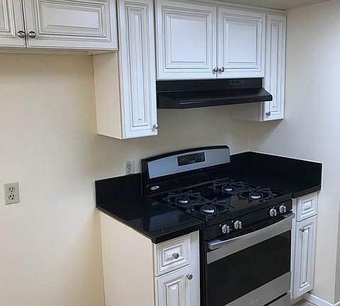 5th image of 1305 Stanley Ave APT 13
