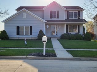 1402 Ballyshannon Dr, Bloomington, IL 61704