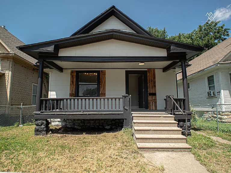 120 N Drury Ave — Photo 11