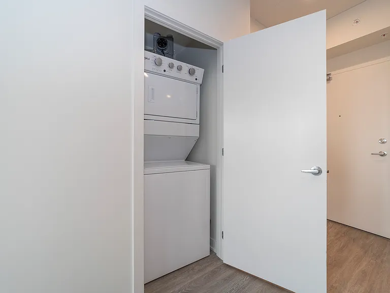 353 Gardner St — Photo 48