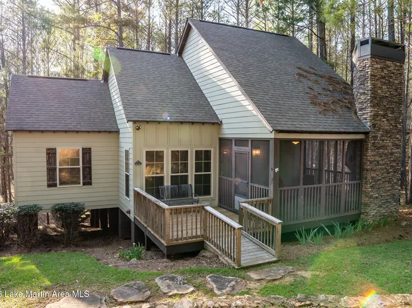 214 Camp Cir, Dadeville, AL 36853