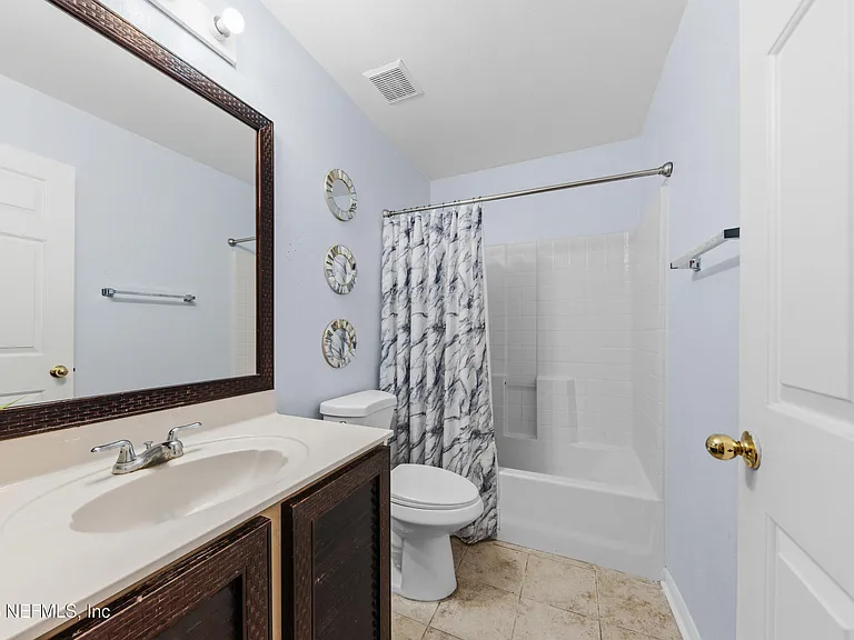2656 Lantana Lakes Dr E — Photo 20