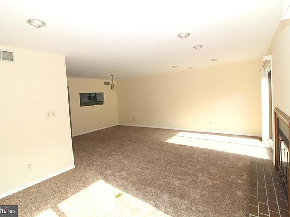 3rd image of 1548 Seton Villa Ln
