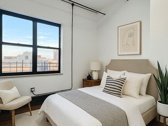 3rd image of 70 Wyckoff Ave #4A