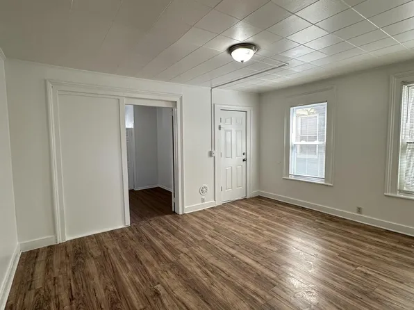 96 Franklin St #2, Meriden, CT 06450