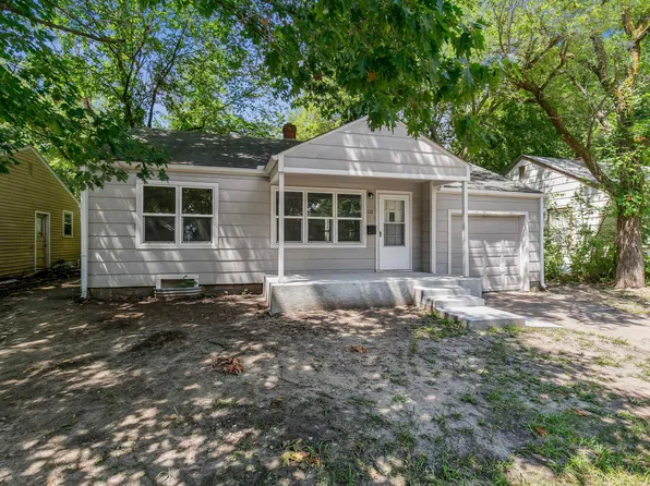 1111 N Dellrose Ave, Wichita, KS 67208