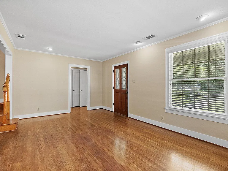 1700 Virginia Ave — Photo 5