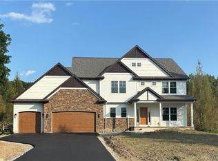 27 Two Rod Rd, Alden, NY 14004