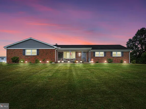 106 Forest Hills Rd, Red Lion, PA 17356