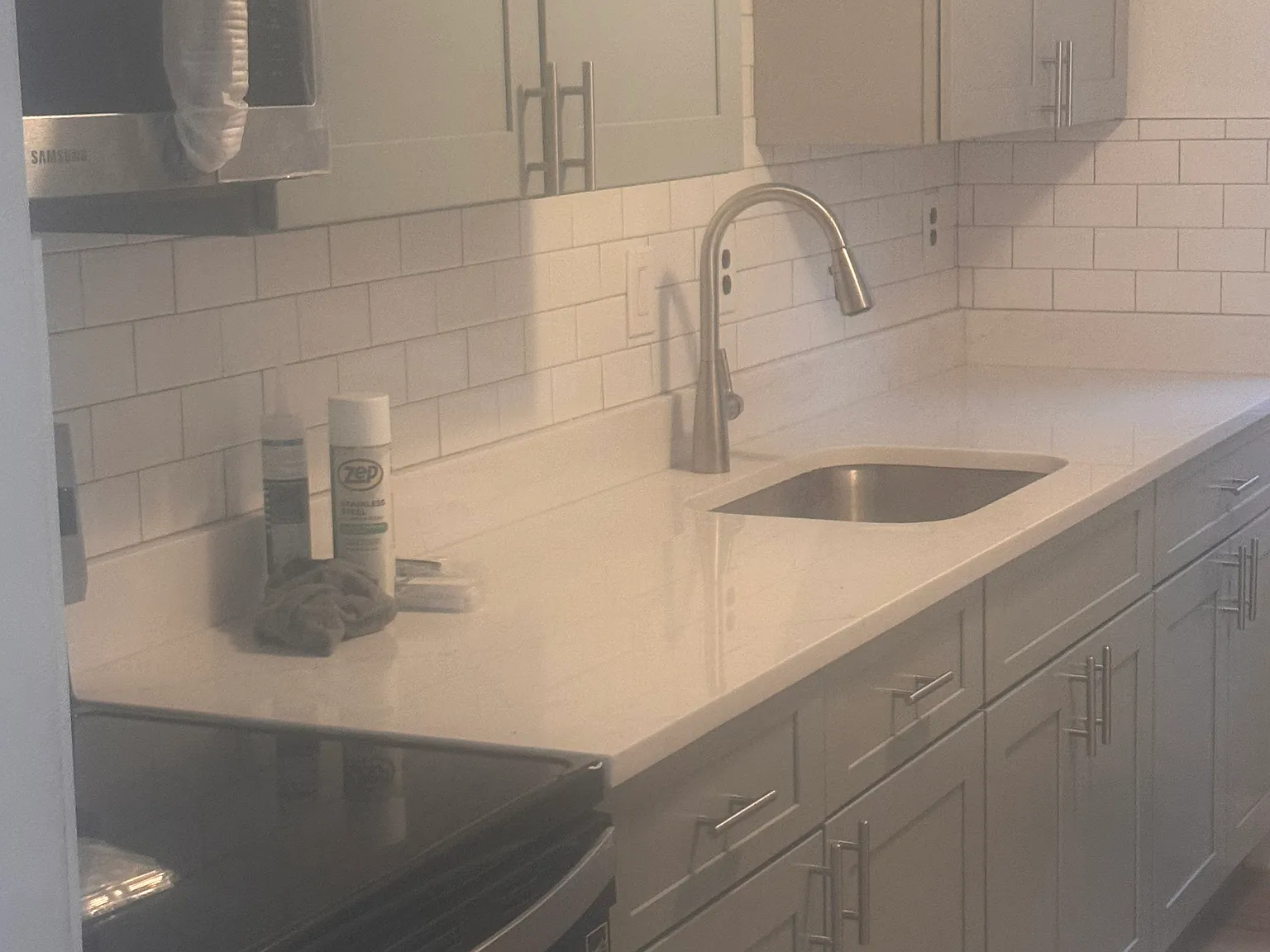 1 bed, 715 sqft, $2,259 — Photo 4