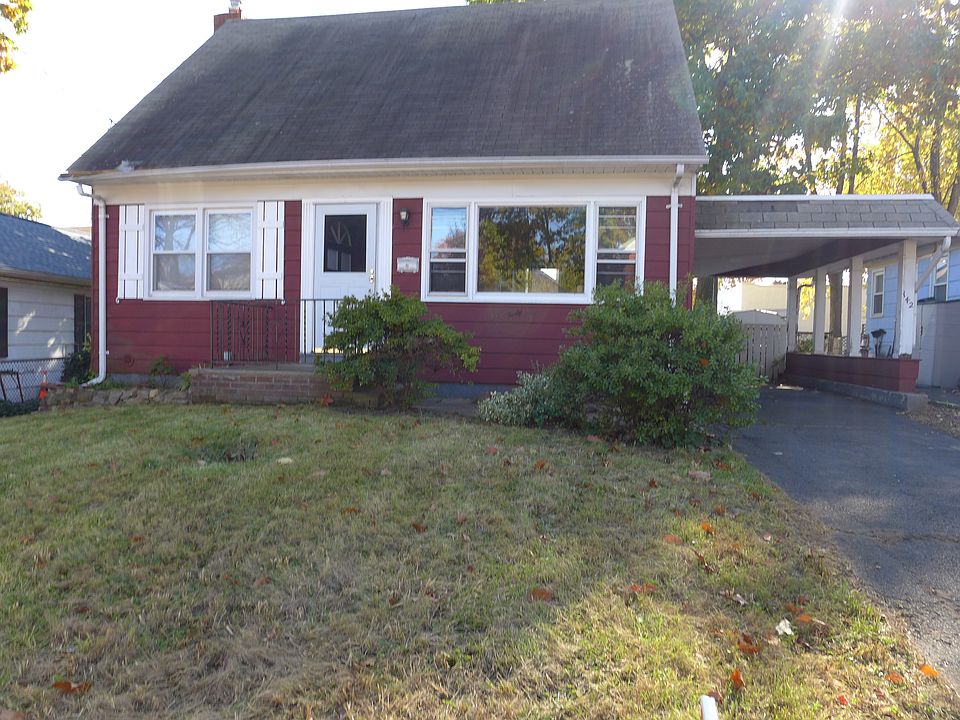 5100 sq ft lot