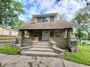 2138 E 83rd Ter, Kansas City, MO 64132