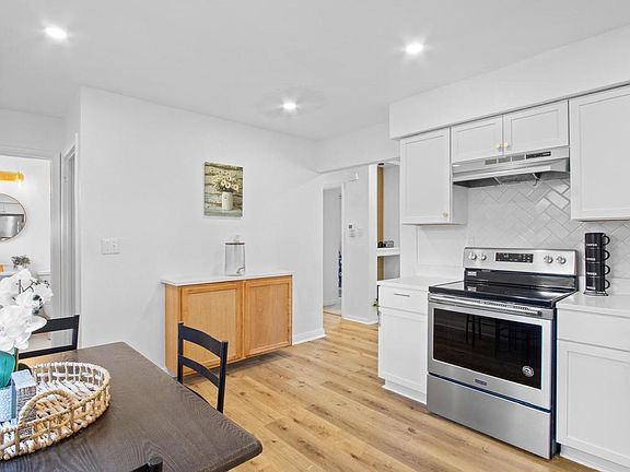 5th image of 4941 N Sherman BOULEVARD