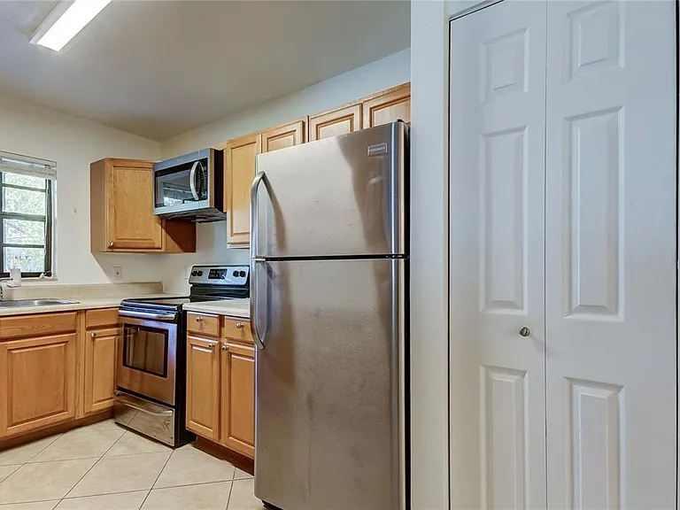 7604 S Sherrill St — Photo 7