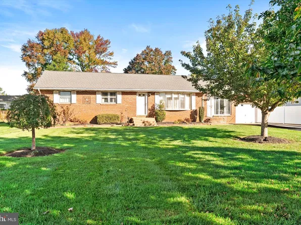 1194 Yardville Allentown Rd, Allentown, NJ 08501