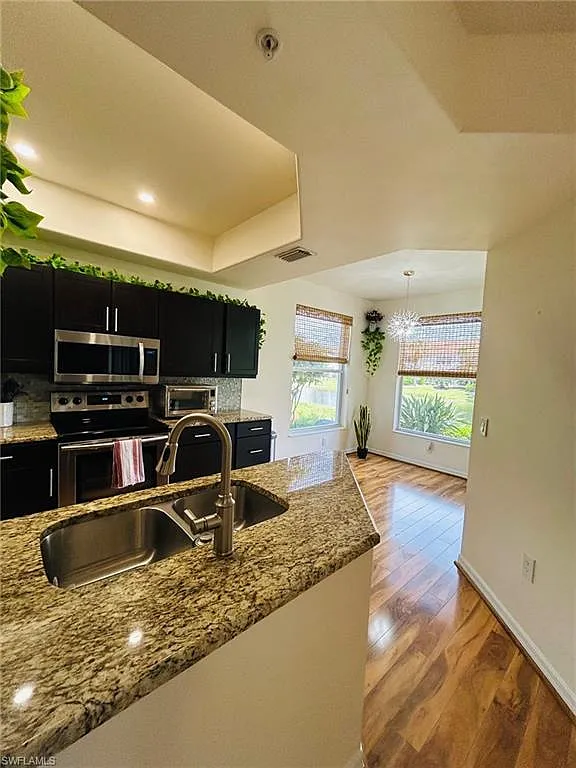 2 bed, 2.0 bath, 1536 sqft, $2,400 — Photo 4